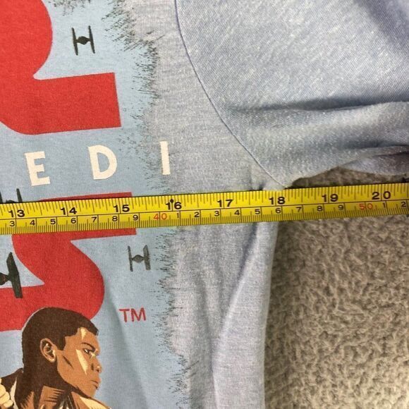 Star Wars Disney Graphic‎ T-Shirt Size Small Rey Finn Blue Men's Last Jedi Parks - Picture 11 of 12